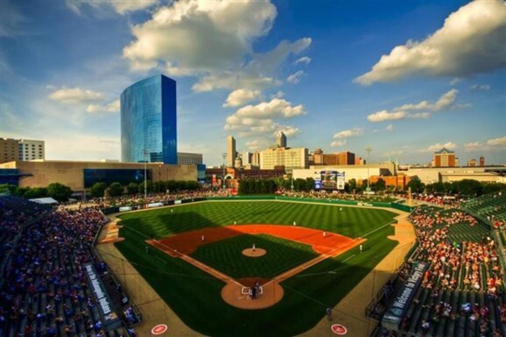 Downtown Suite, Free Parking & Lucas Oil- Conv Center Skywalk #5 Indianapolis Dış mekan fotoğraf